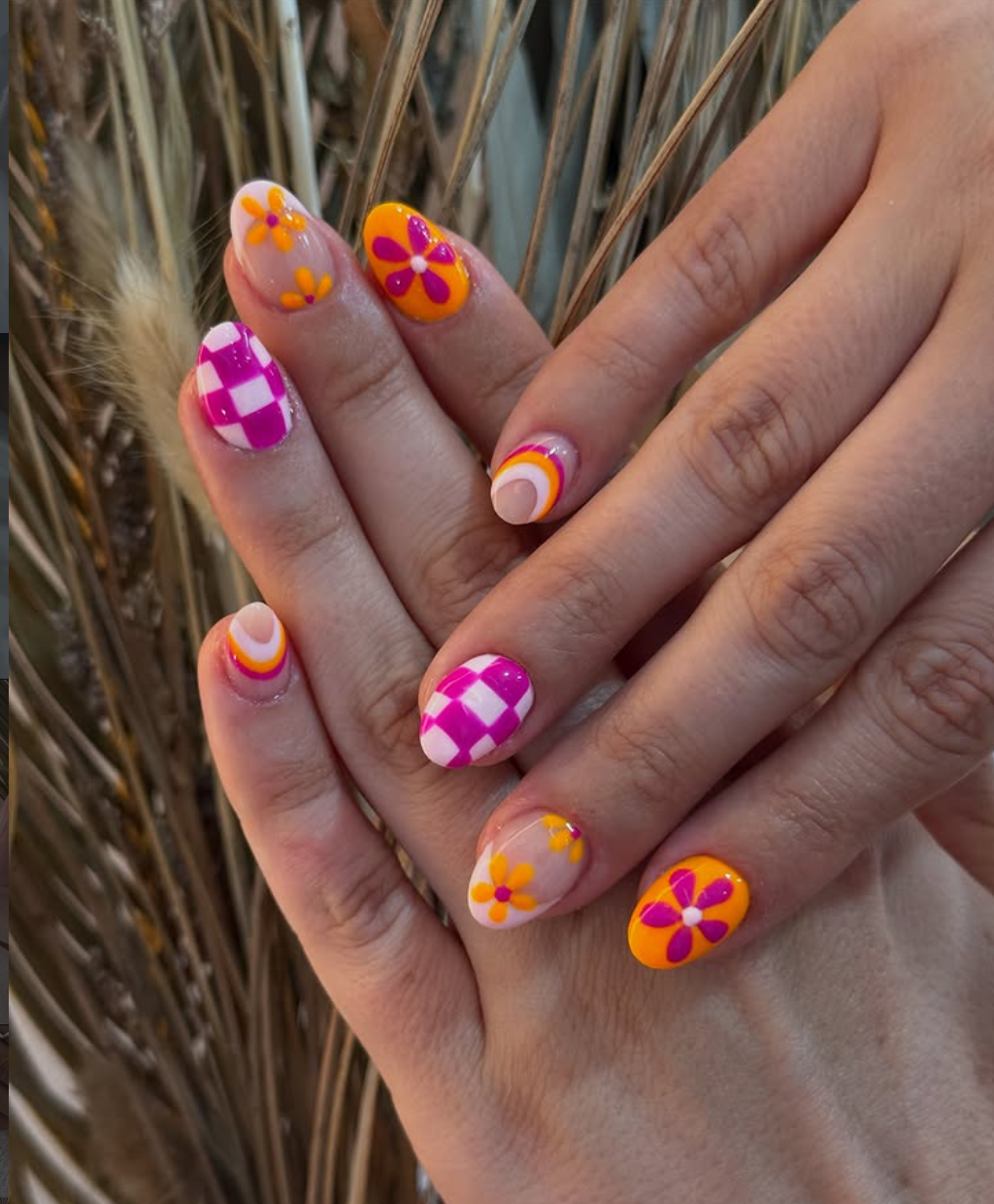Uñas con diseño artístico realizadas en Superlady SANSE